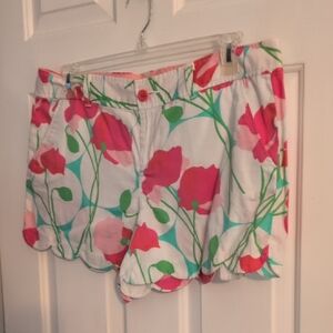 Lilly Pulitzer Pink Trim Floral Shorts